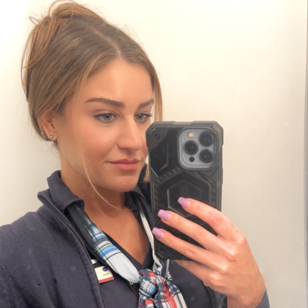 Meet your Posher, Erin